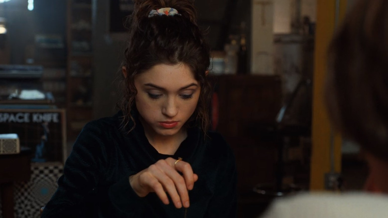 Psssst—over on the left. (Screenshot: Stranger Things/Netflix)